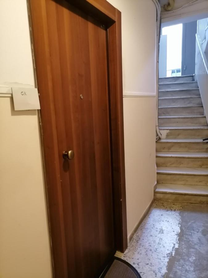 Filopappou Decent Apartment أثينا المظهر الخارجي الصورة