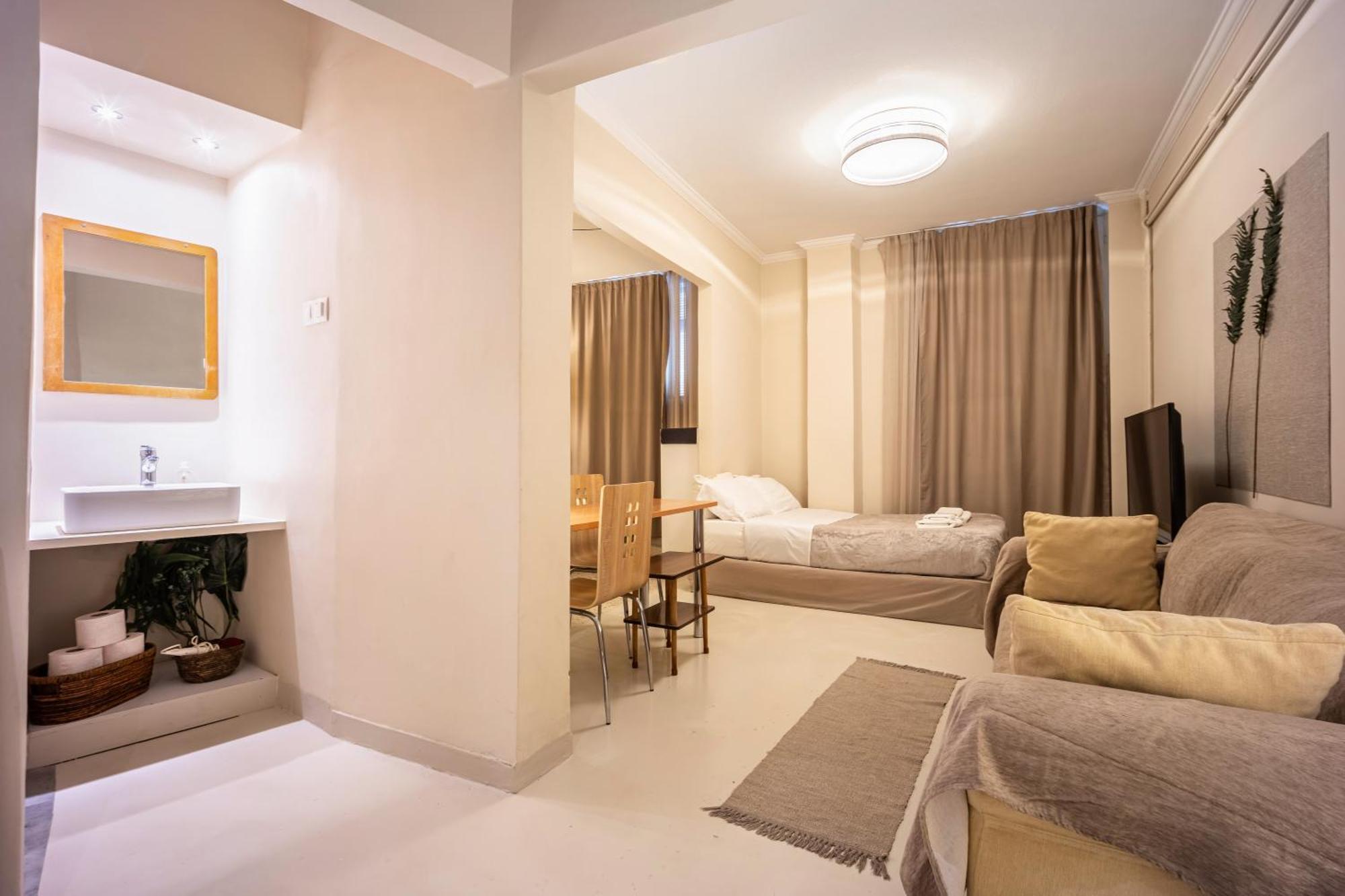 Filopappou Decent Apartment أثينا المظهر الخارجي الصورة